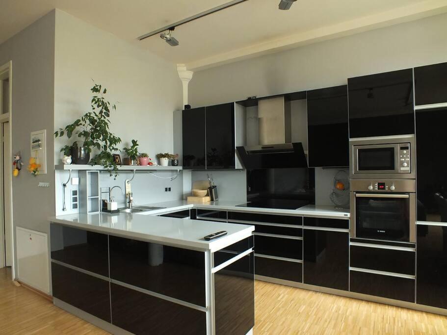 +++ Luxus Desingnerloft Im Zentrum Von +++ *