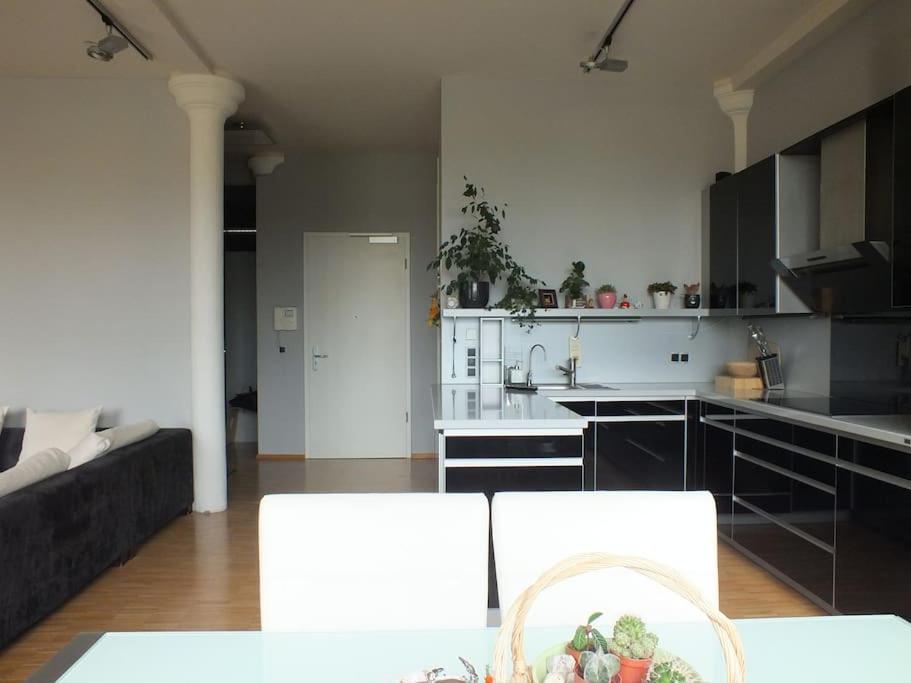 +++ Luxus Desingnerloft Im Zentrum Von +++ Apartment *